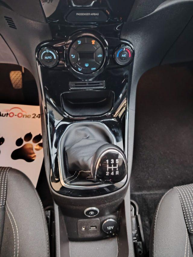 FORD Fiesta 1.4 3p. Bz.- GPL Titanium NEOPATENTATI GPL REVISIO