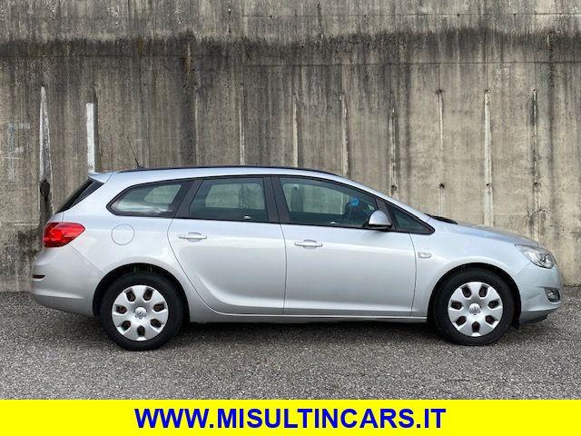OPEL Astra 1.7 CDTI 110CV Sports Tourer Business Autocarro