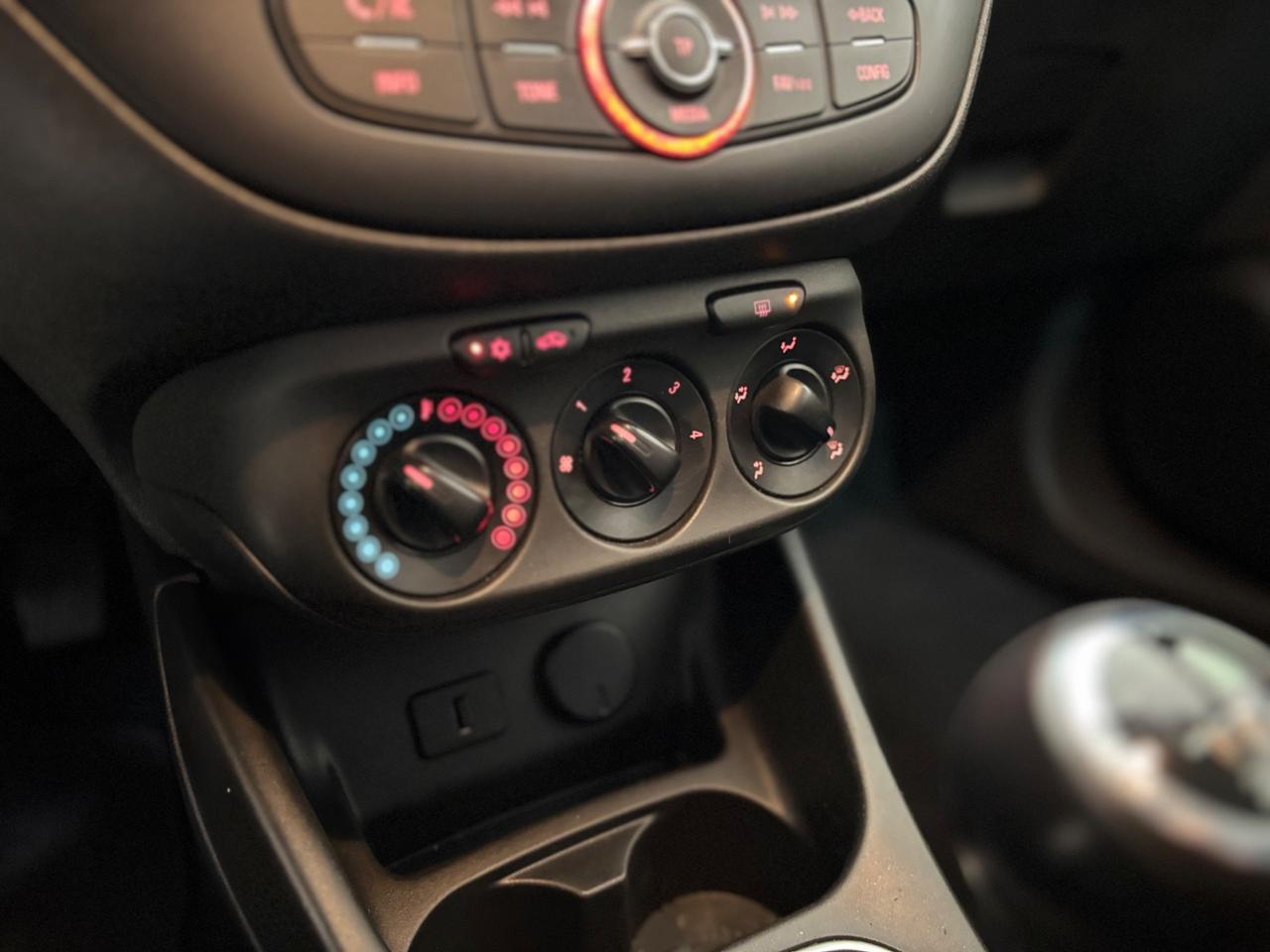 Opel Corsa 1.4 16V 3 porte Edition