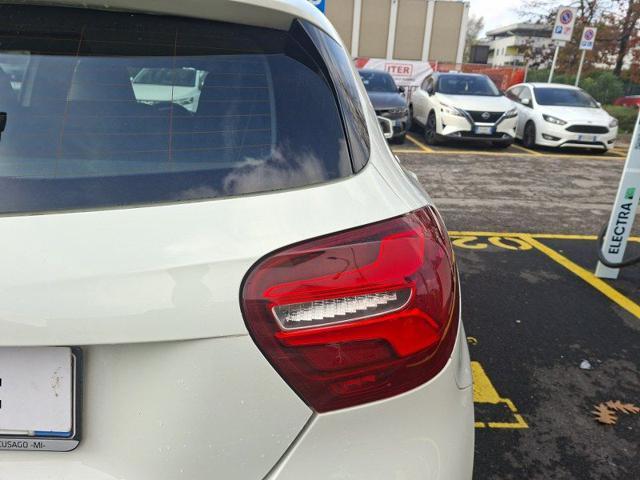 MERCEDES-BENZ A 180 Sport