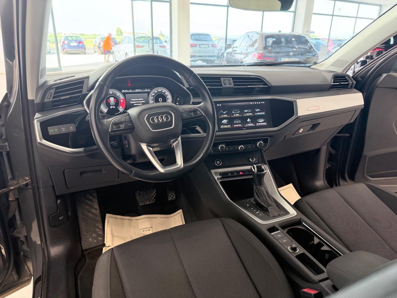 Audi Q3 35 TDI S tronic Business Advanced