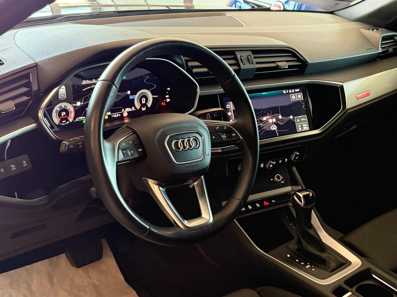 Audi Q3 SB 35 2.0 TDI 150 cv. S Tronic LINE EDITION