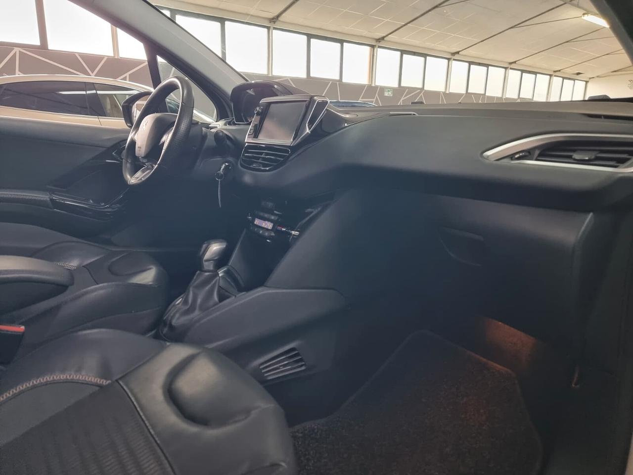 Peugeot 208 1.2 VTi 3 porte Allure NEOPATENTATI