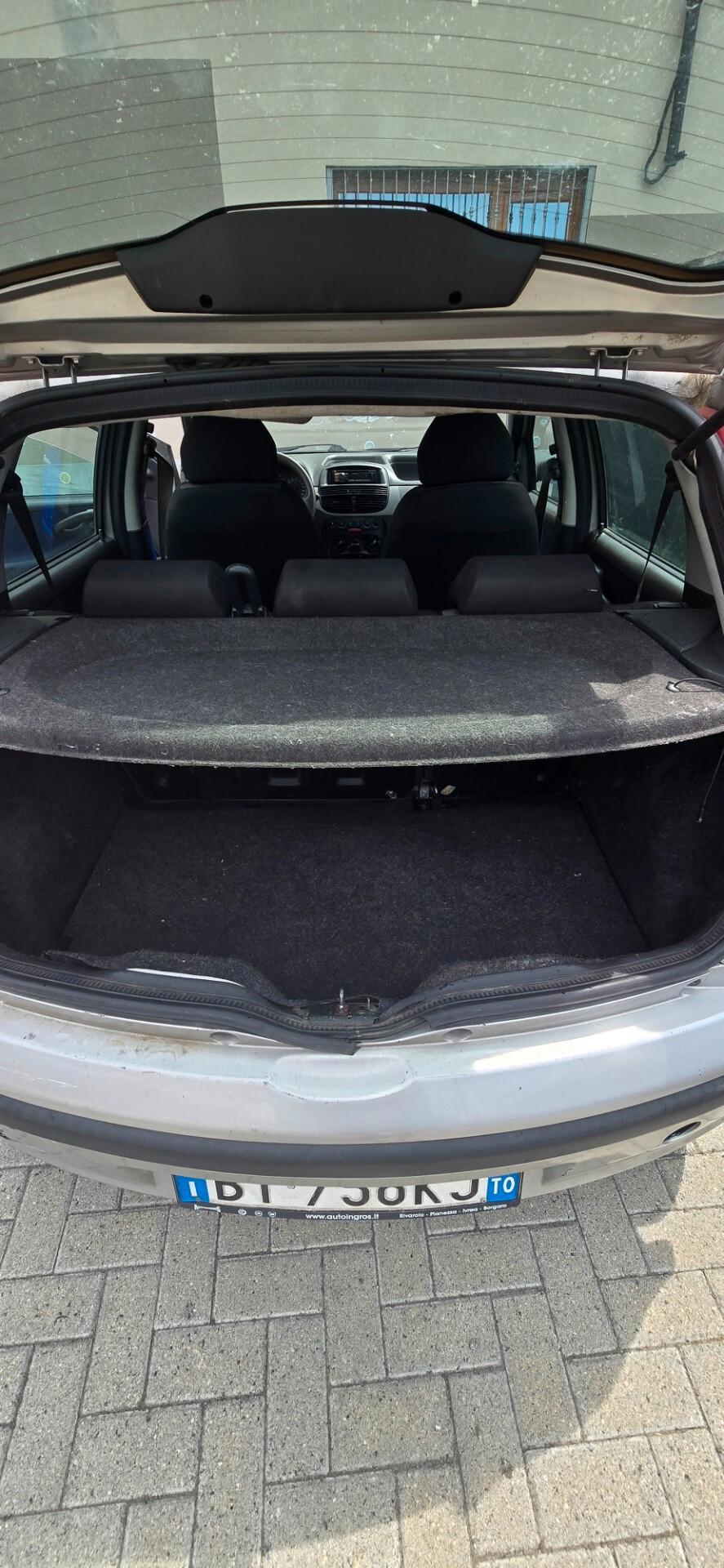 Fiat Punto 1.2 8 valvole 60cv euro 3