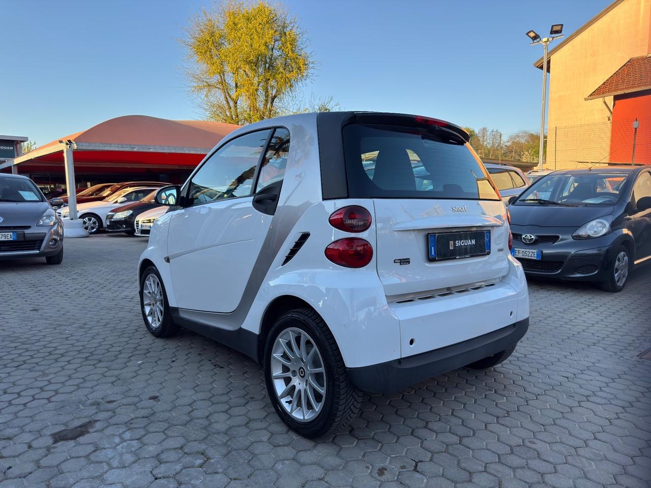 Smart ForTwo 1000 52 kW ADATTA A NEOPATENTATI coupé passion