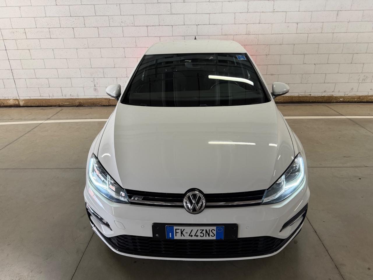 Volkswagen Golf 1.4 TSI 125CV DSG R Line