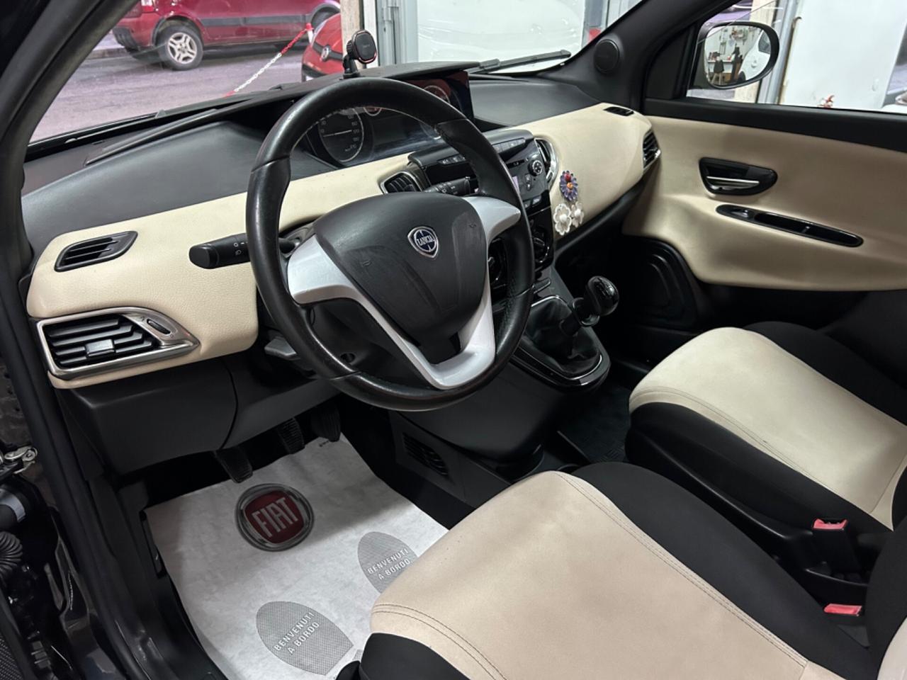 Lancia Ypsilon 1.2 Benz. Neo Patentati