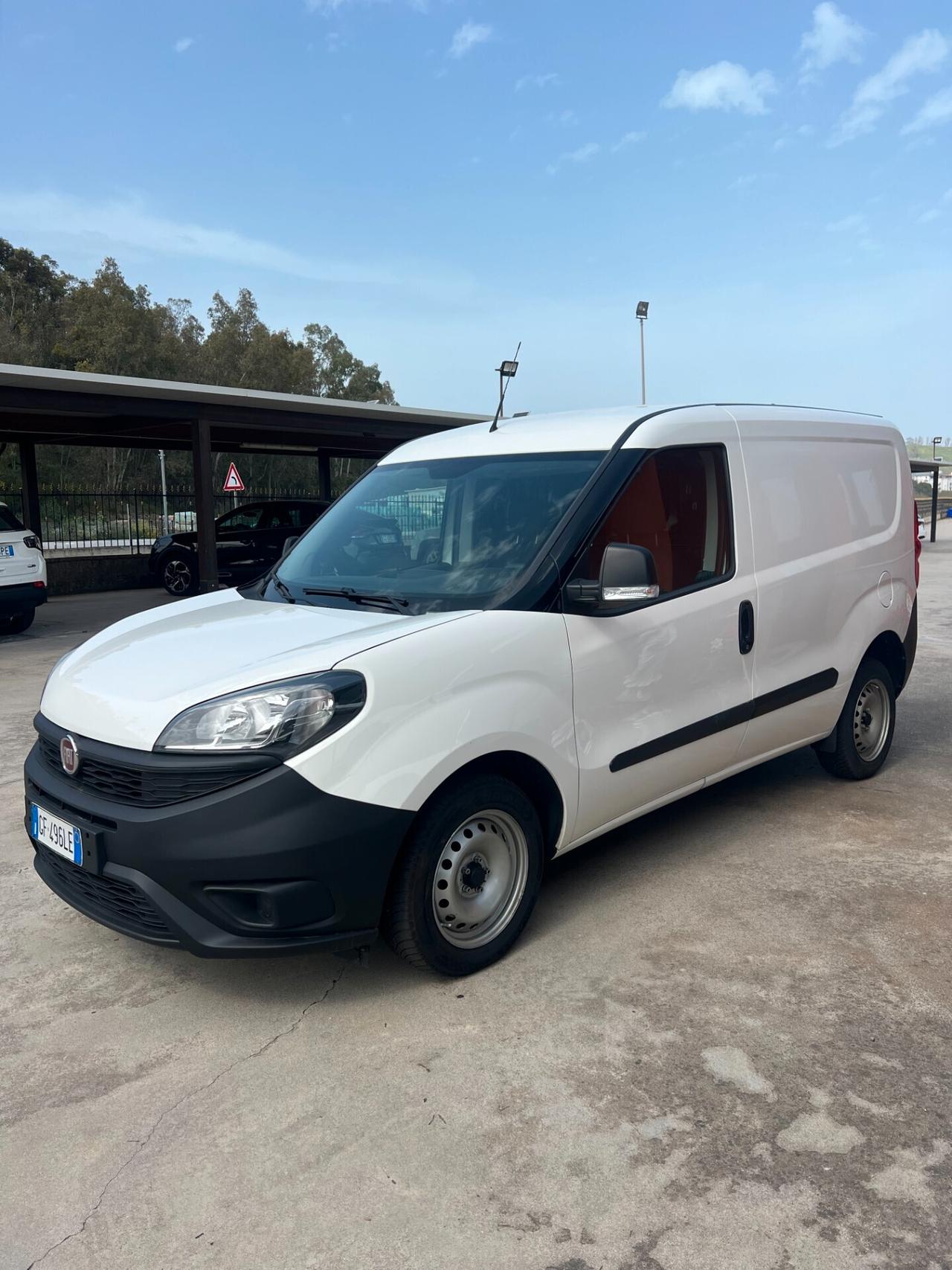 Fiat Doblò 1.6 mjt 105cv LOUNGE 3 POSTI E6D