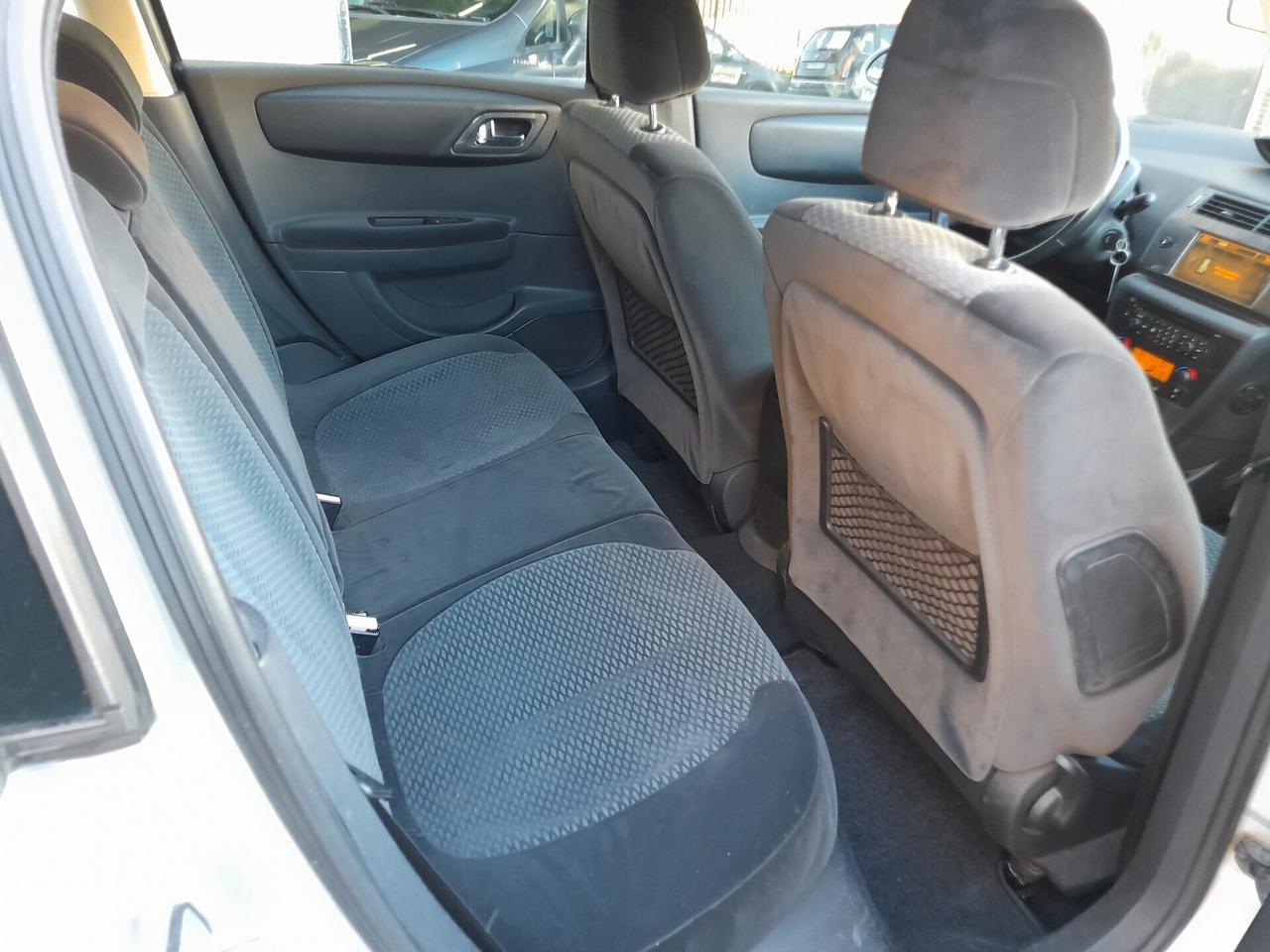 Citroen C4 1.6 HDi 90CV Elegance