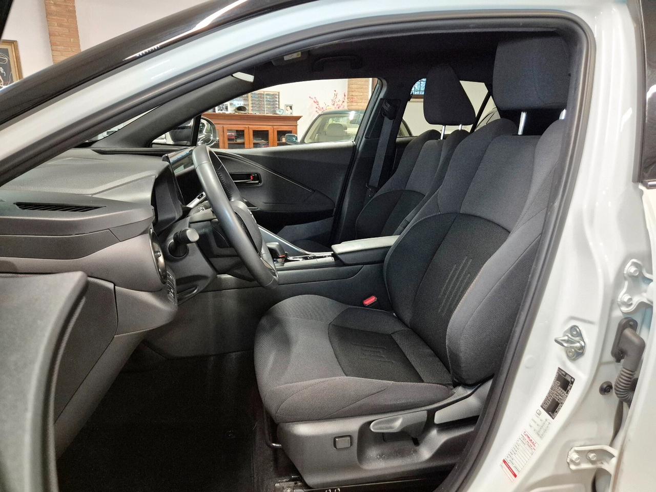 Toyota C-HR 1.8 HV Trend