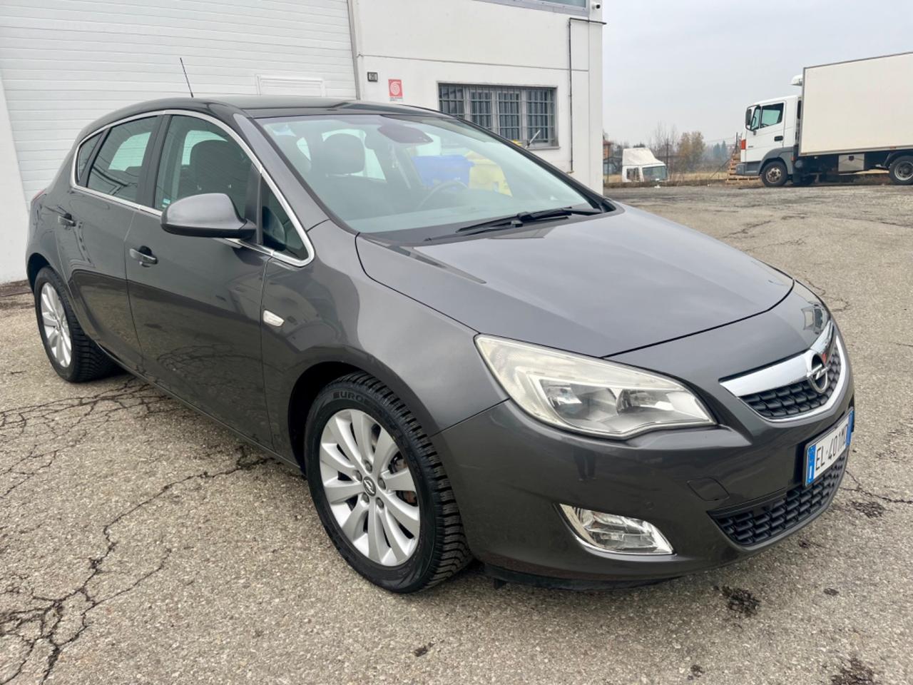 Opel Astra 1.7cdti 2011 109.000km cinghia/tagliando appena fatti