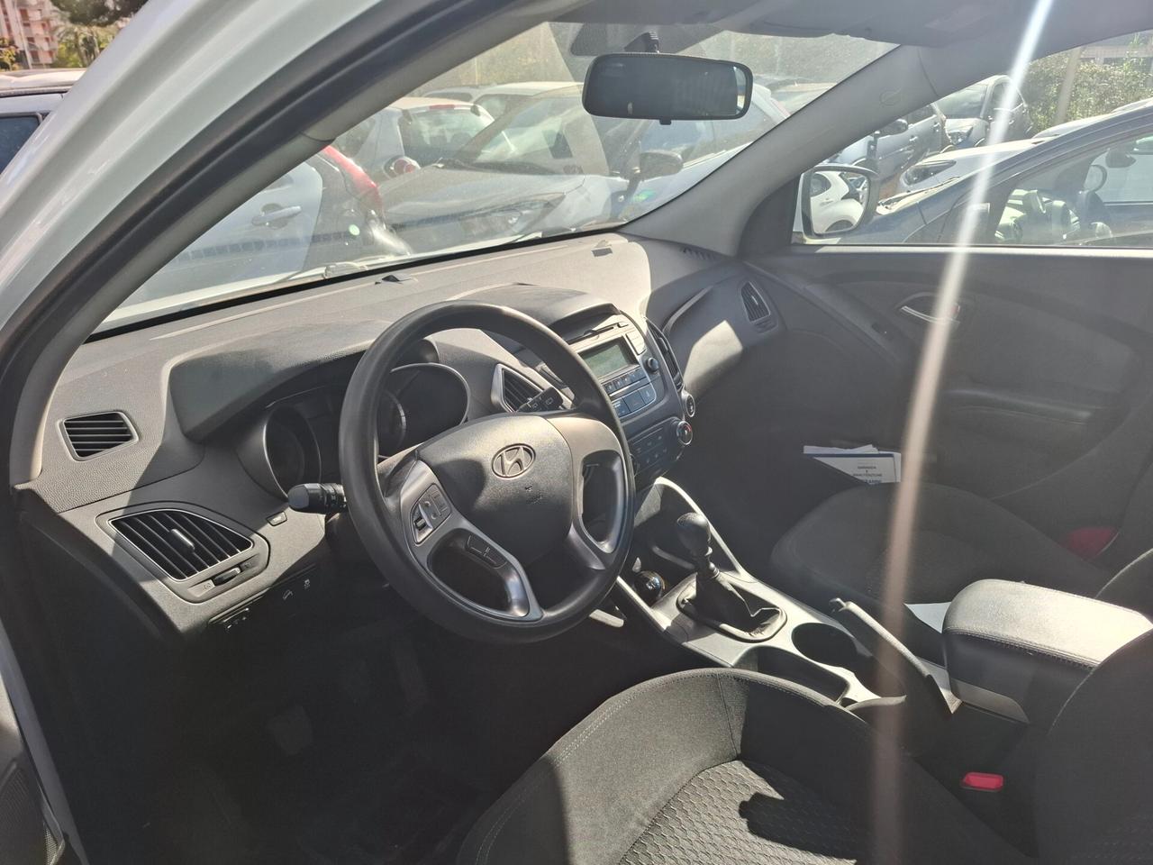 ix35 1.7 CRDi 2WD Style
