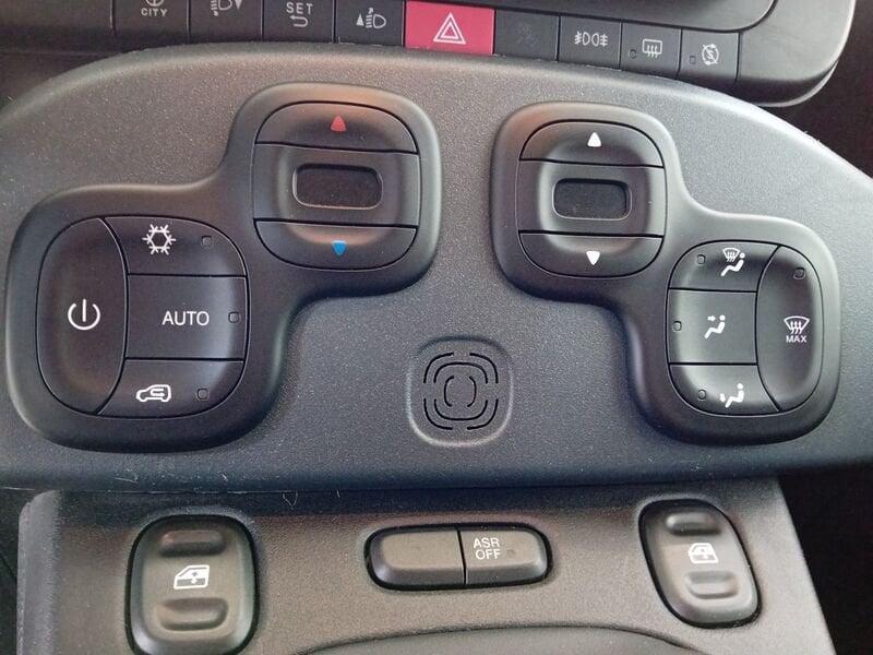 FIAT Panda 1.0 FireFly S&S Hybrid City Cross