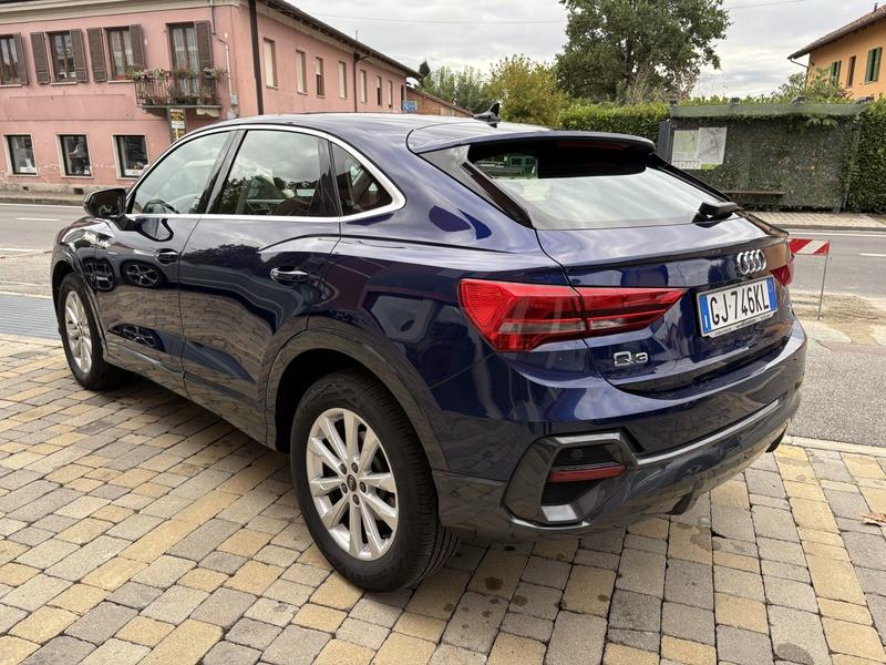 Audi Q3 Sportback Sportback 35 tdi Business s-tronic LED-NAVI-PELLE-18"