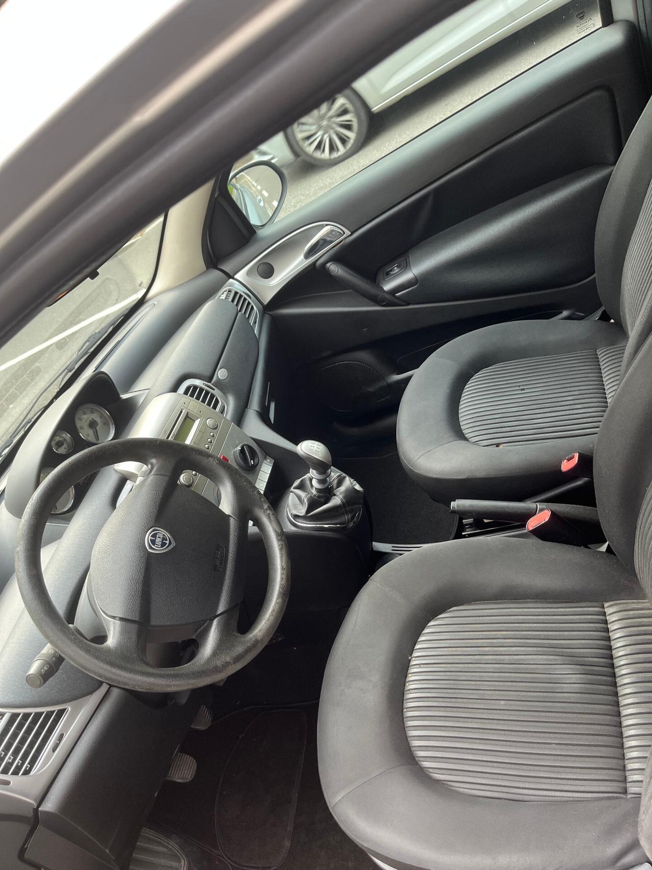 LANCIA YPSILON 1.2 BENZINA 3 PORTE ANCHE PER NEOPATENTATI - PREZZO NON VINCOLATO DA FINANZIAENTO