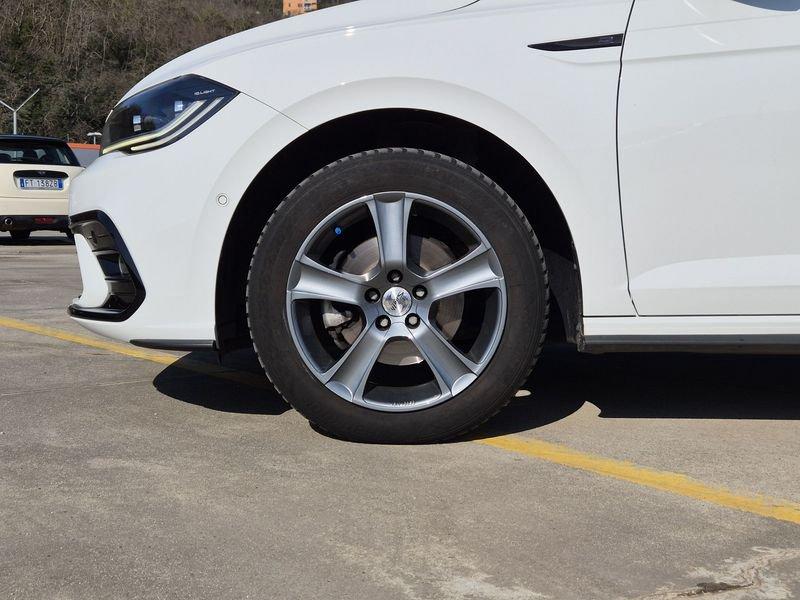 Volkswagen Polo 1.0 tsi R-Line 110cv dsg