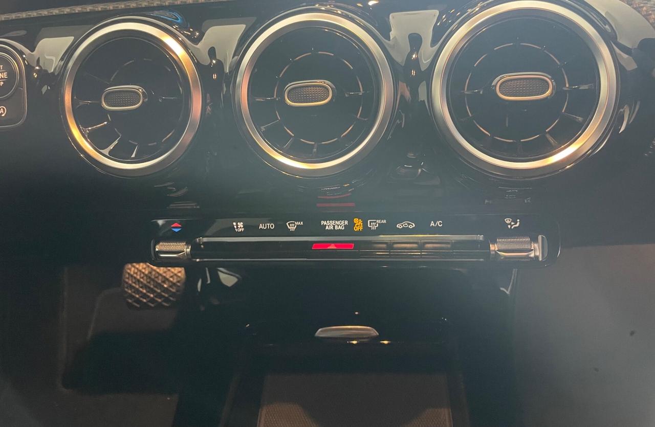 MERCEDES CLASSE A 180 D AUTOMATIC EXTRA "UNICA"