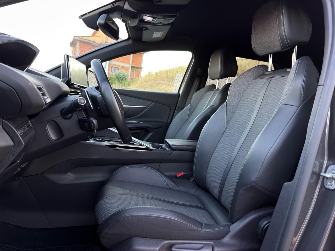 Peugeot 3008 1.5 BlueHDi 130cv 2023 - 81.000km