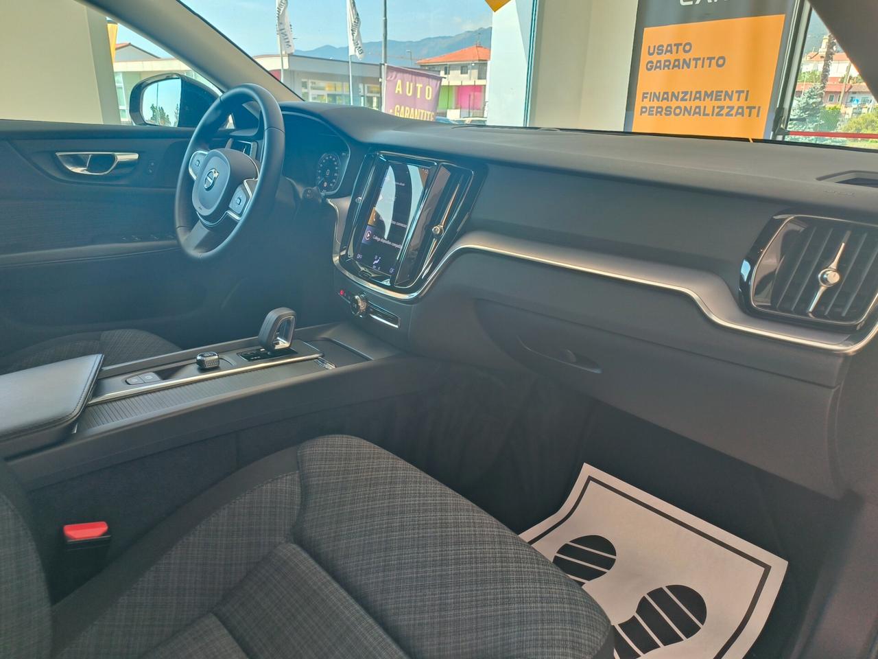 Volvo V60 B4 (d) Geartronic Momentum Business