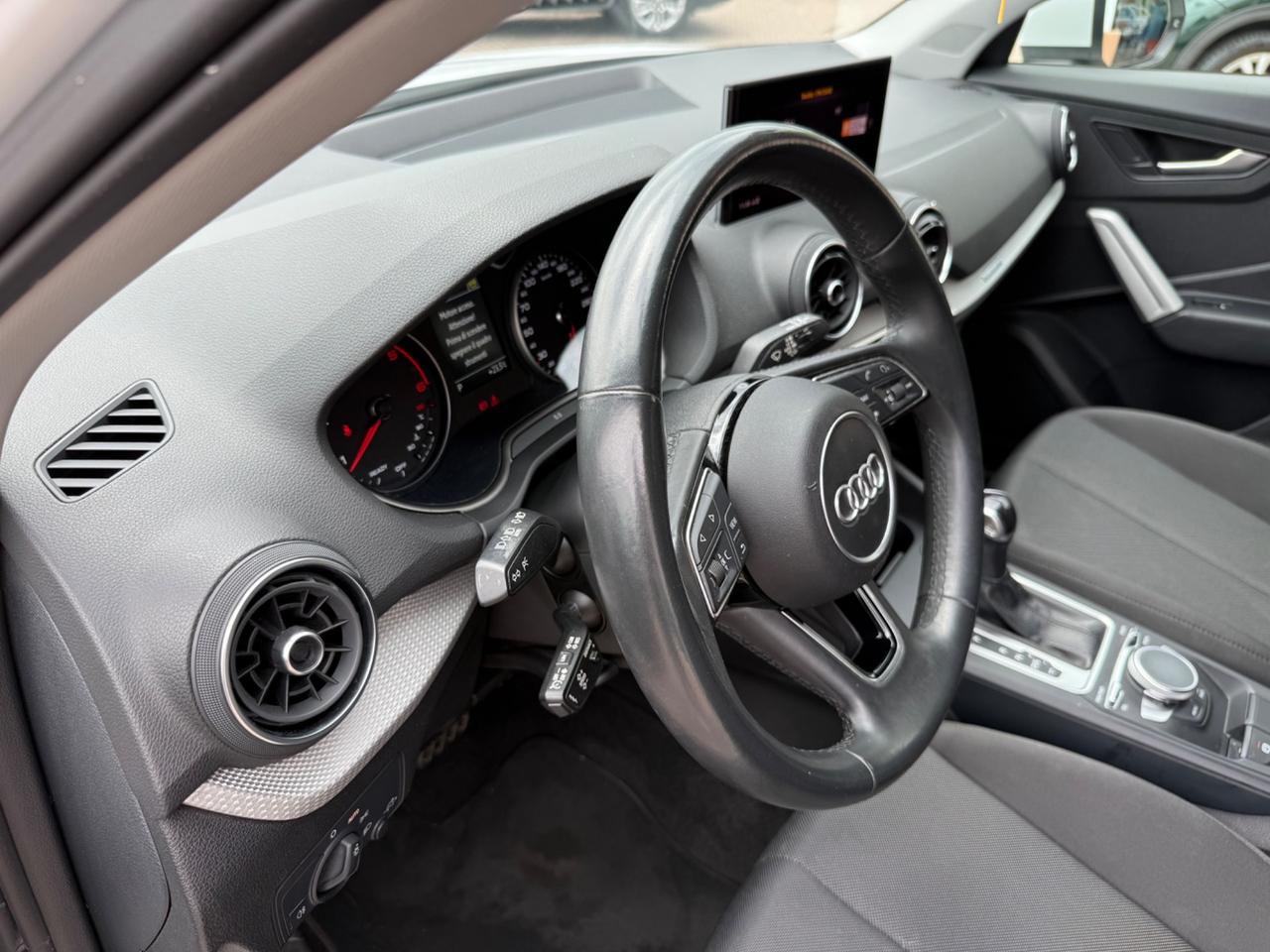 Audi Q2 35 TDI quattro S tronic Business