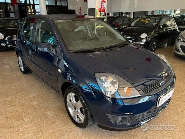 FORD FIESTA 1.4 TDI del 2009 con soli 130000KM