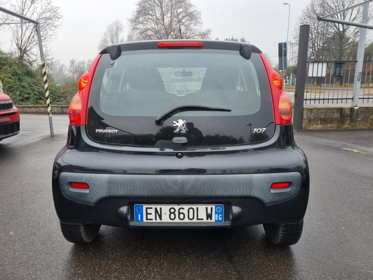 Peugeot 107 1.0 68CV 5p. Active 2Tronic