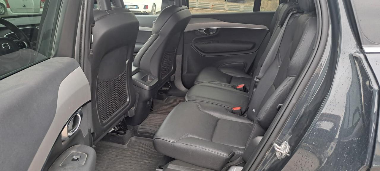 Volvo XC 90 XC90 B5 (d) AWD Geartronic 7 posti Momentum Pro