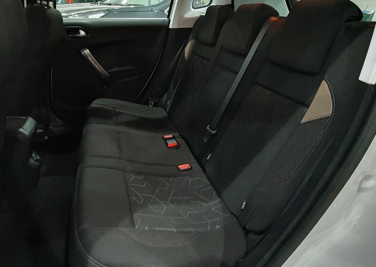 Peugeot 2008 BlueHDi 100 S&S