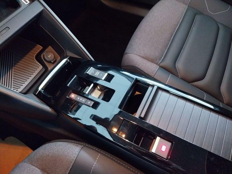 Citroën C4 1.2 puretech Plus s&s 130cv eat8