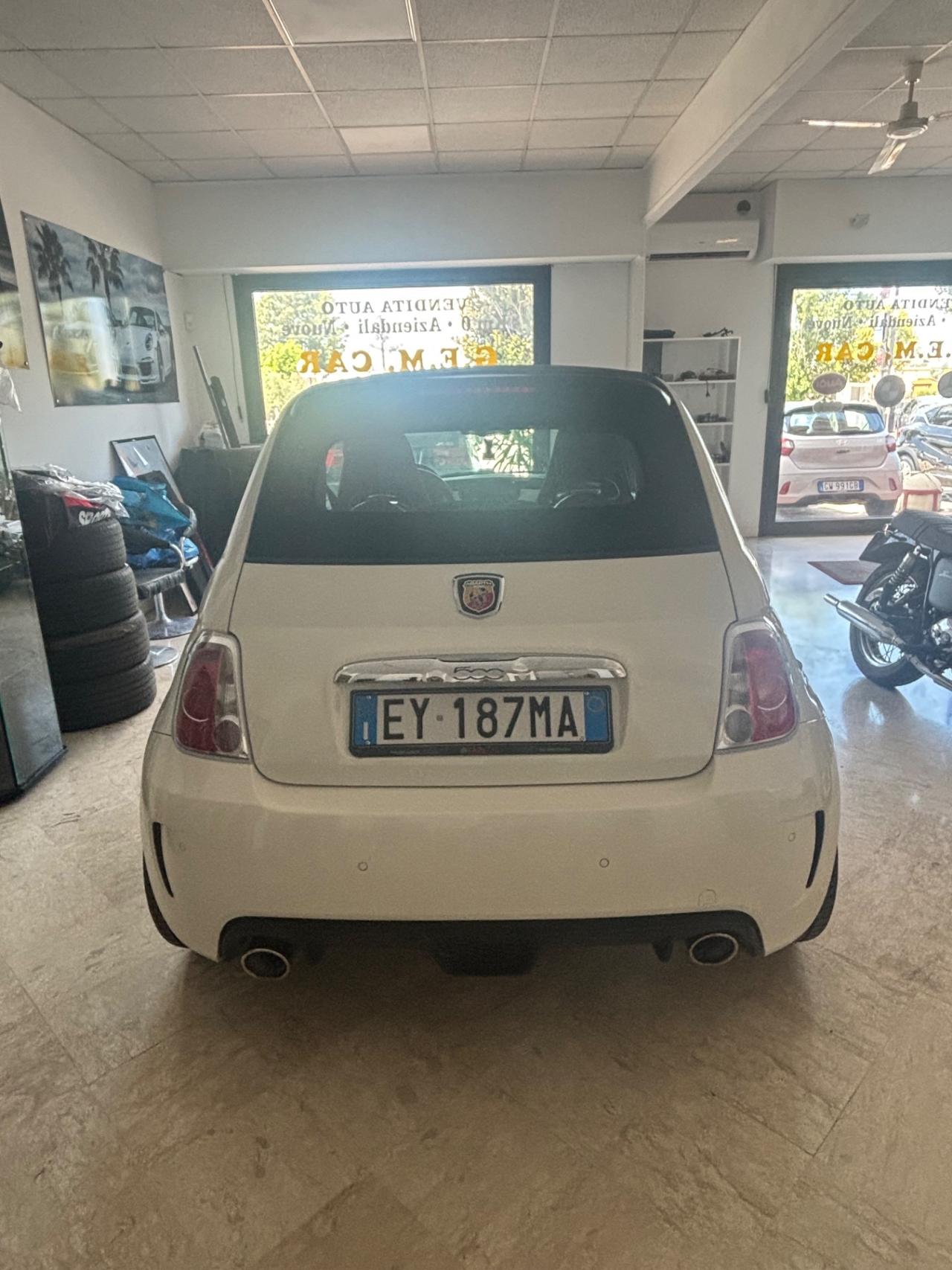 Abarth 500 C 1.4 Turbo T-Jet Custom