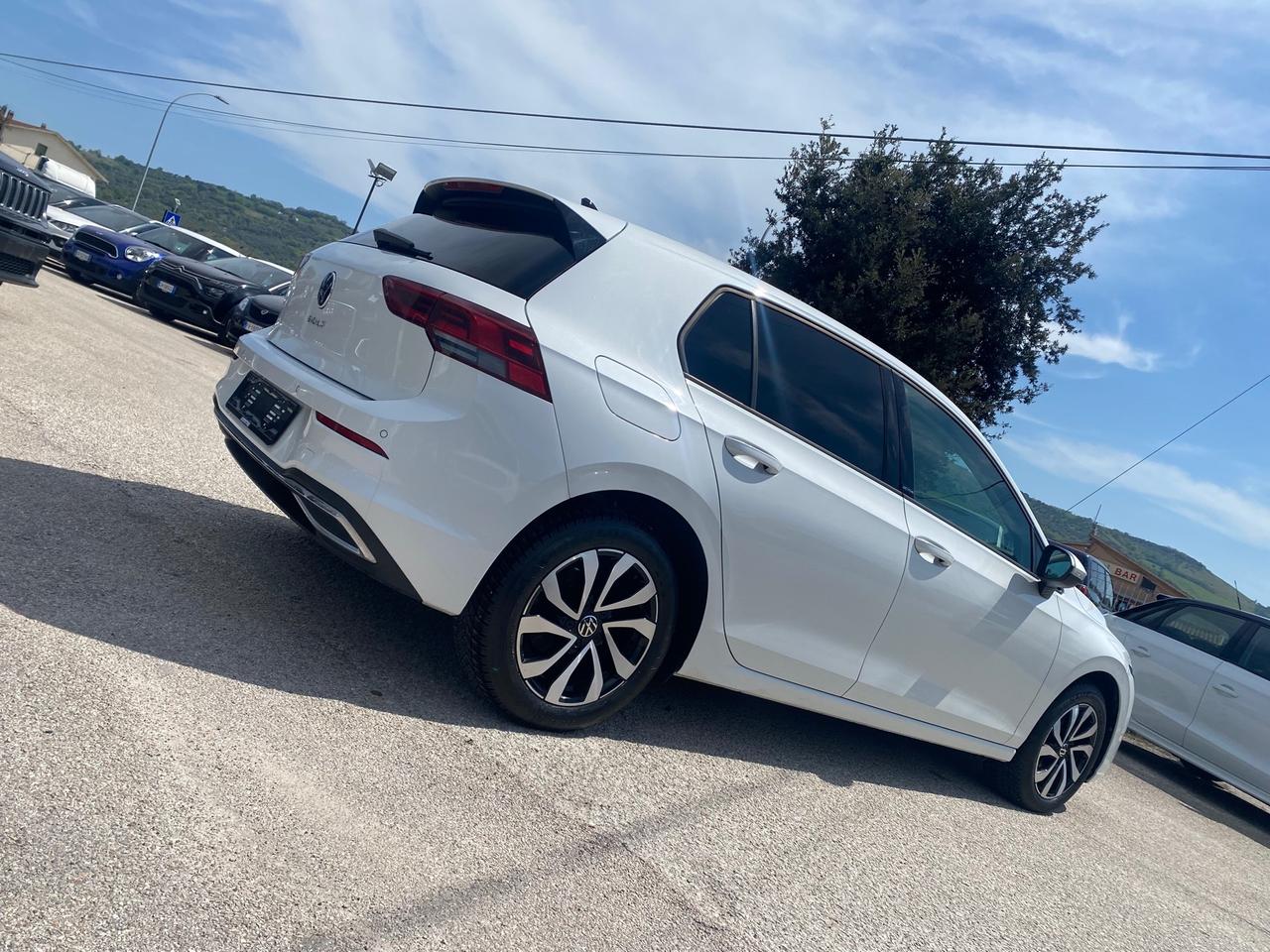 Volkswagen Golf VIII 2.0 TDI SCR Active 116cv