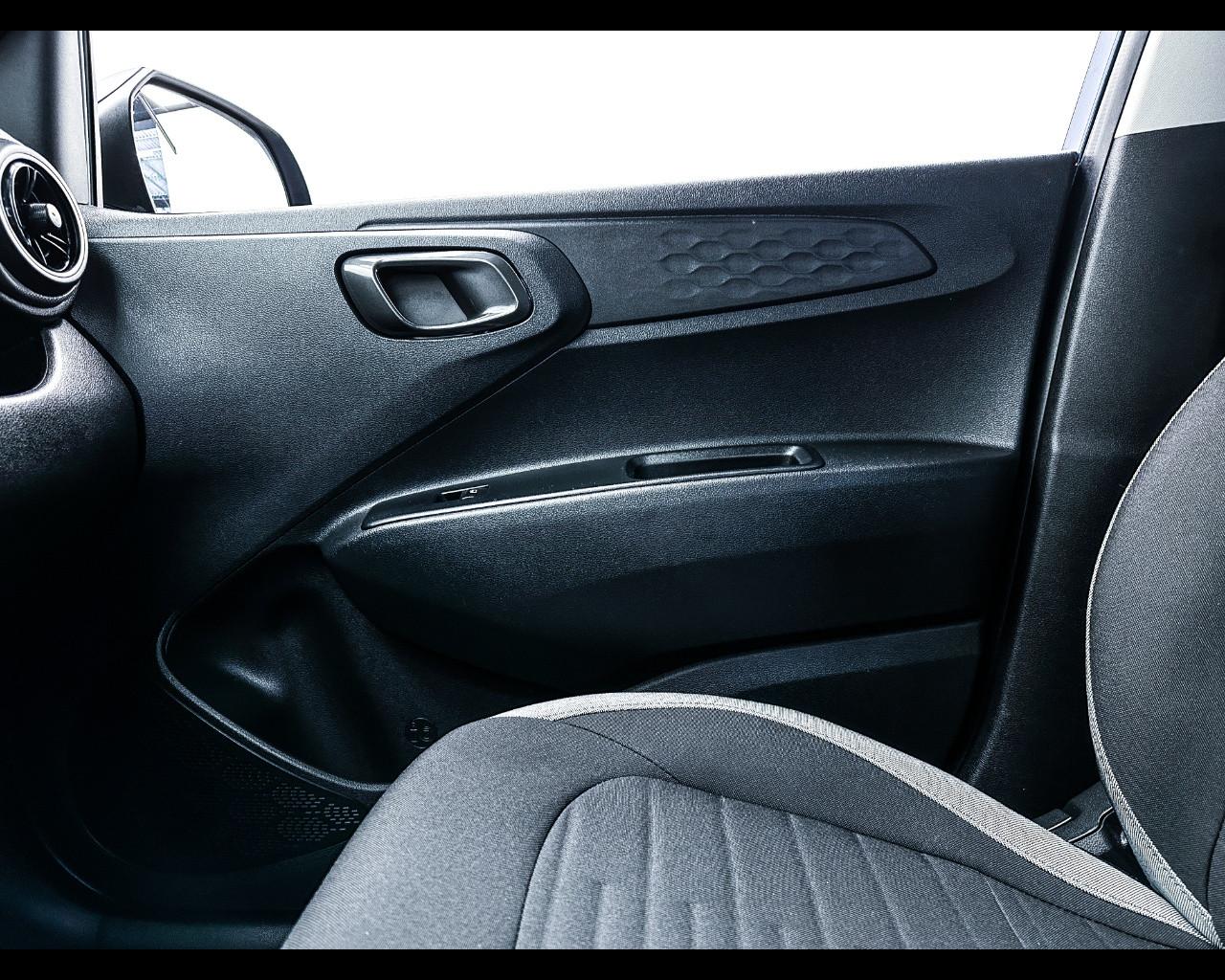 HYUNDAI i10 3ª serie - i10 1.0 MPI Connectline