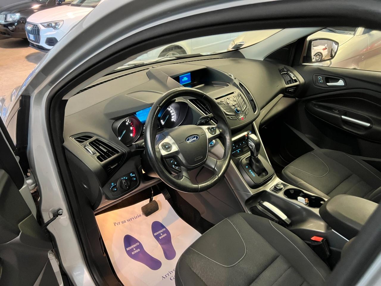 Ford Kuga 2.0 TDCI 140 CV 4WD Powershift Titanium