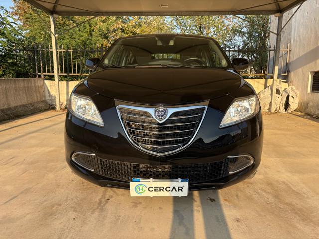 LANCIA Ypsilon 1.2 69 CV 5 porte GOLD OK NEOPATENTATI COME NUOVA