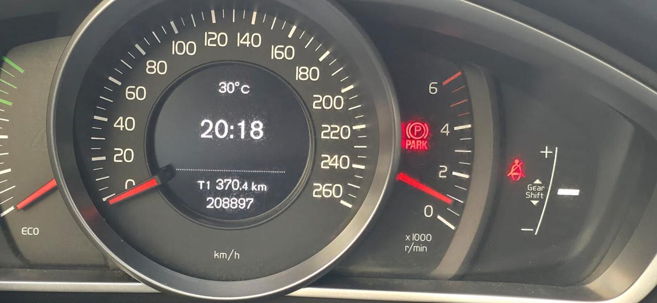 Volvo V40 D4 Summum