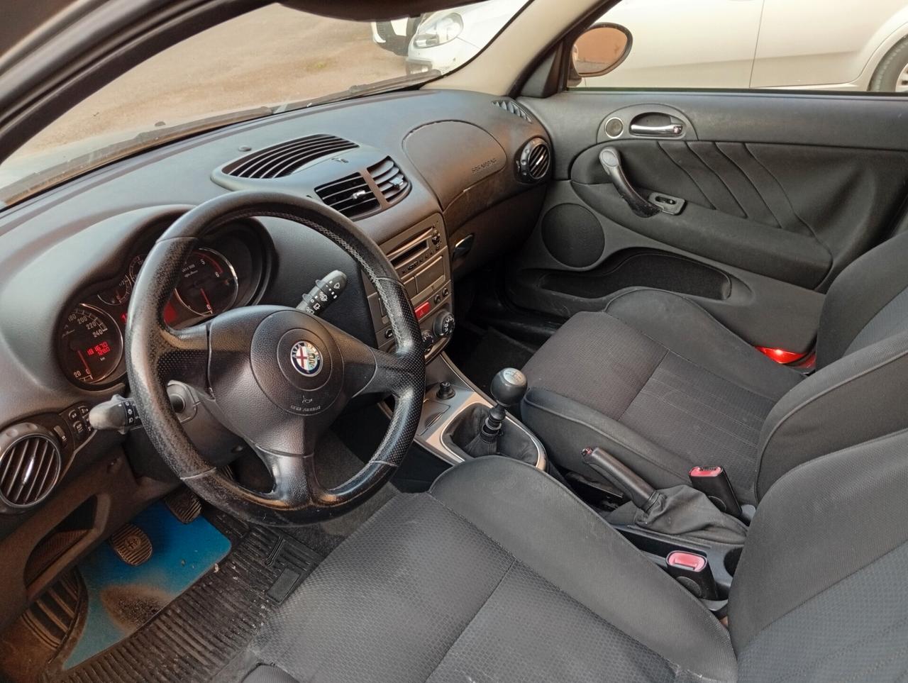 Alfa Romeo 147 1.9 JTD (120) 5 porte Progression