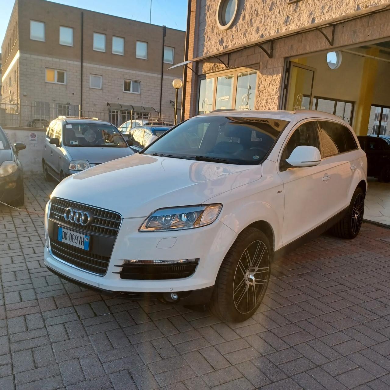 PERFETTA AUDI Q7 3.0 TDI AUTOM 4X4