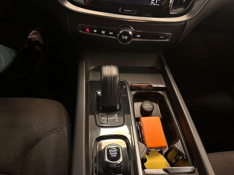 Volvo V60 2.0 b4 Momentum Business auto