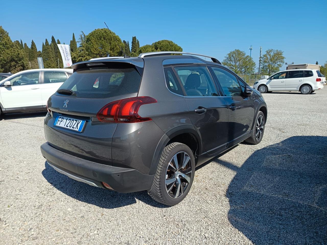 Peugeot 2008 BlueHDi 100 S&S Allure Tua a 161€/Mese
