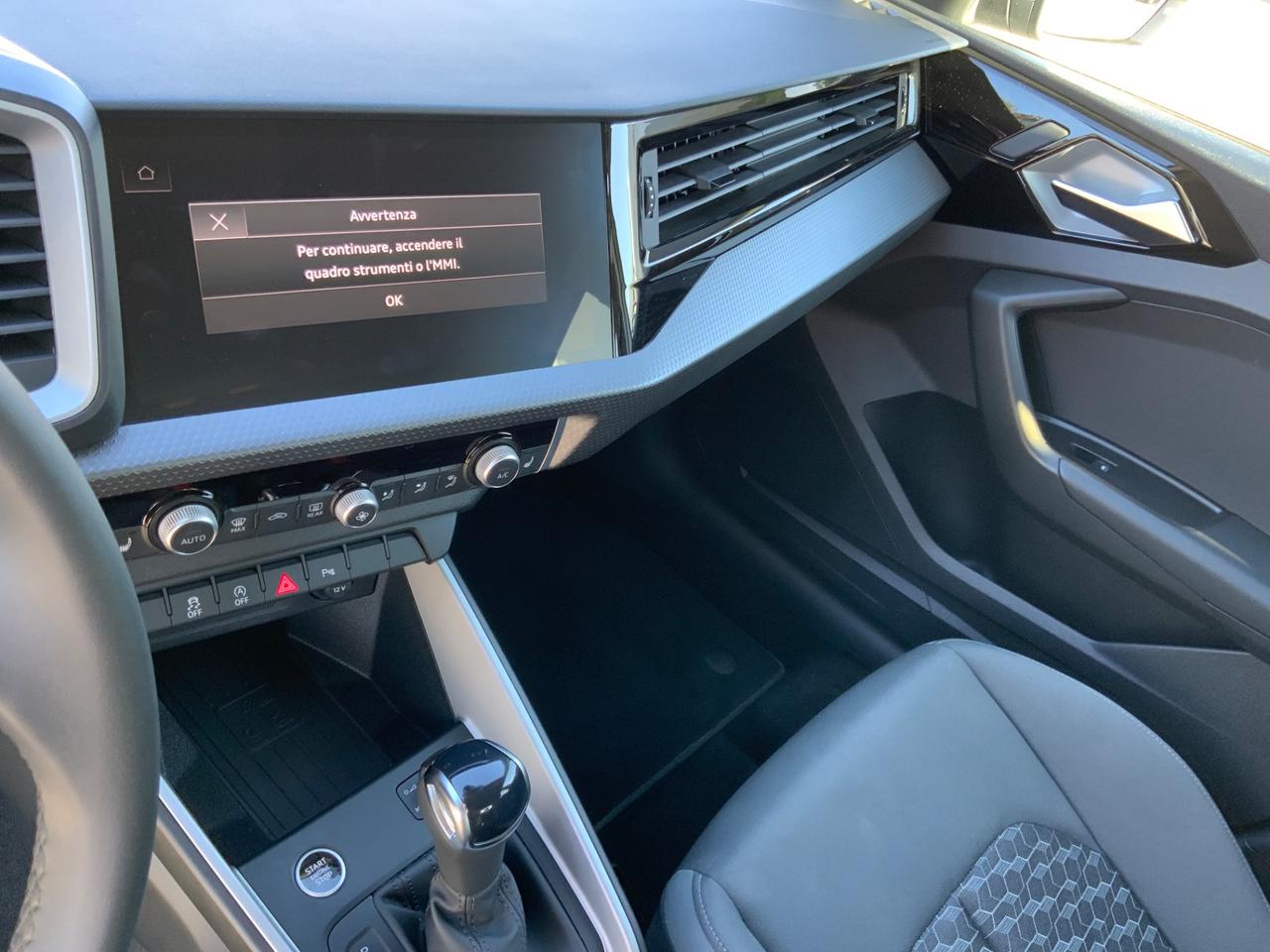 Audi A1 allstreet 30 TFSI S tronic Identity Contrast