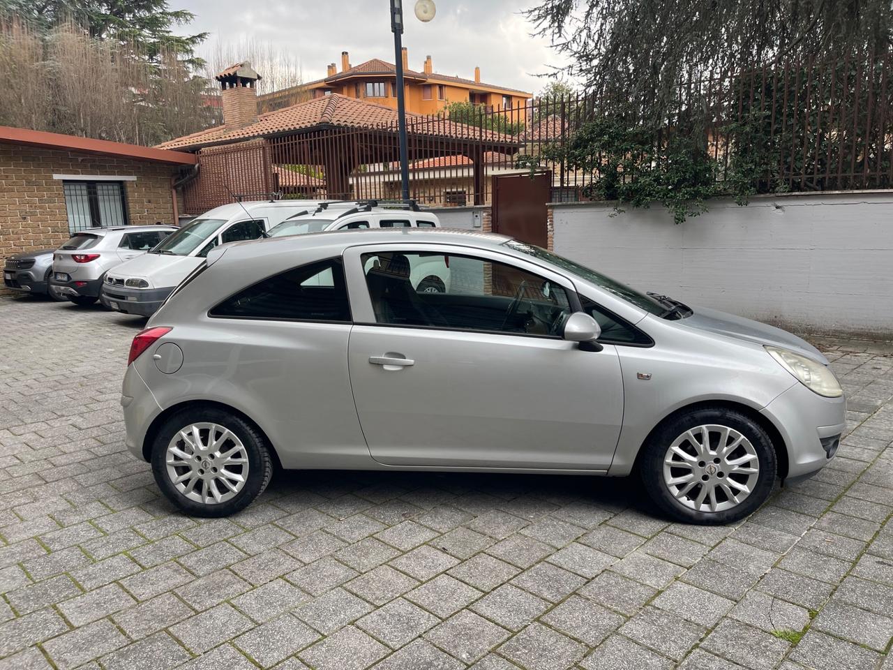 Opel Corsa GPL