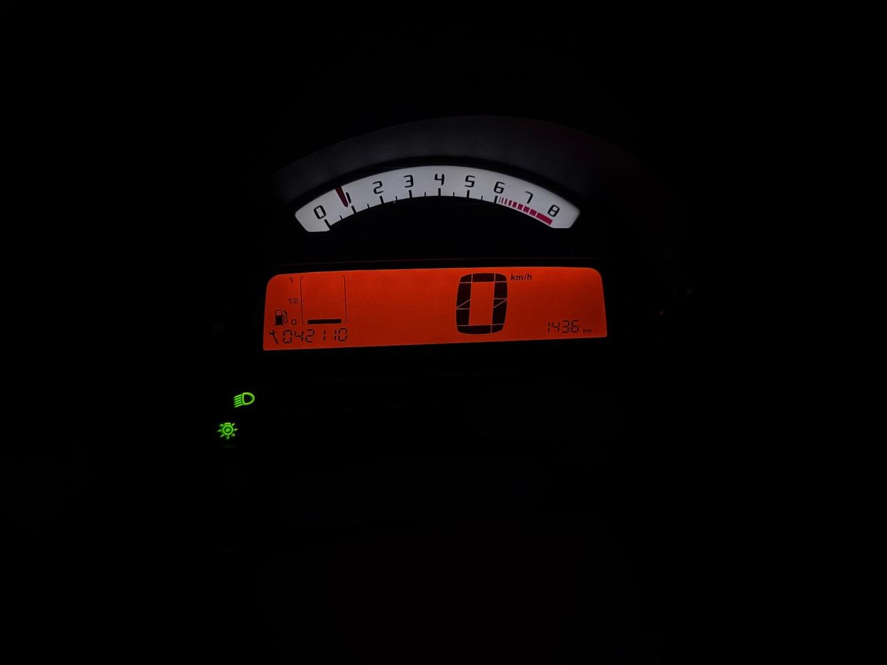 Citroën C2 1.1 VTR • Solo 42.110 km • Unico Proprietario