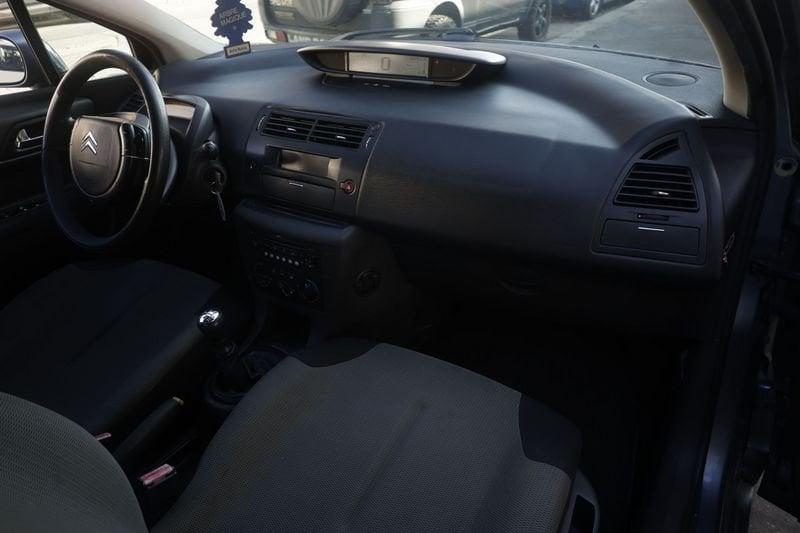 Citroën C4 C4 1.4 16v Elegance Unicoproprietario