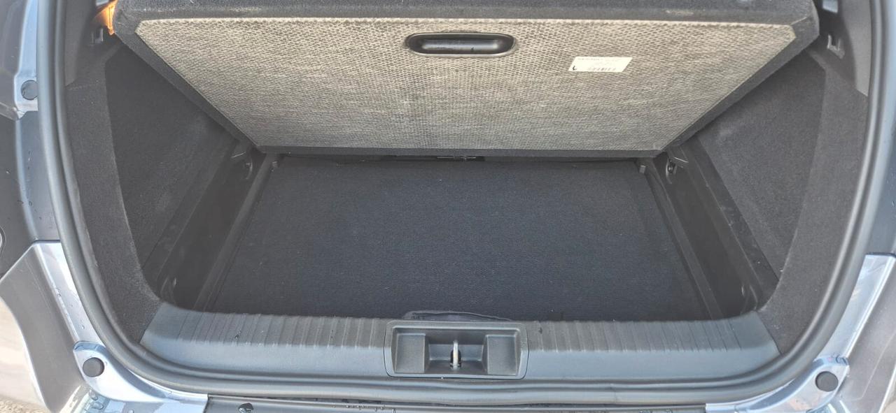 Renault Captur BluedCi 95CV Busin-GARANZIA3ANNI