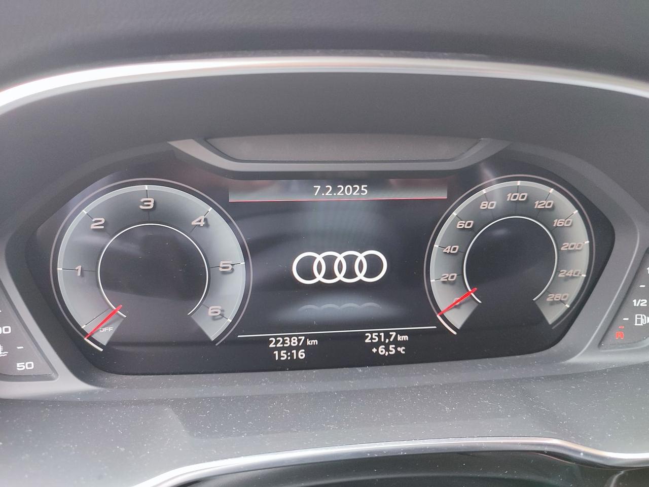 Audi Q3 2.0 35 TDI S Line Sportback quattro S. tronic Ident. Black