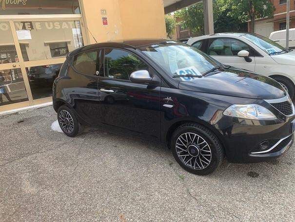 Lancia Ypsilon 1.2 69 CV 5 porte GPL Ecochic Mya