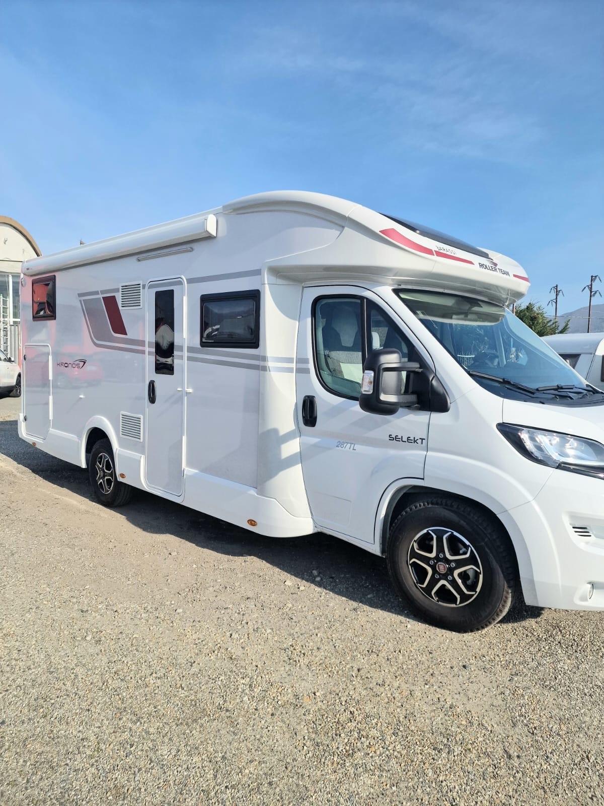 Roller Team semi integrale del 2025 in saldo 700