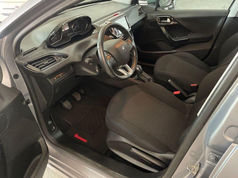 Peugeot 208 PureTech 82 5 porte Allure