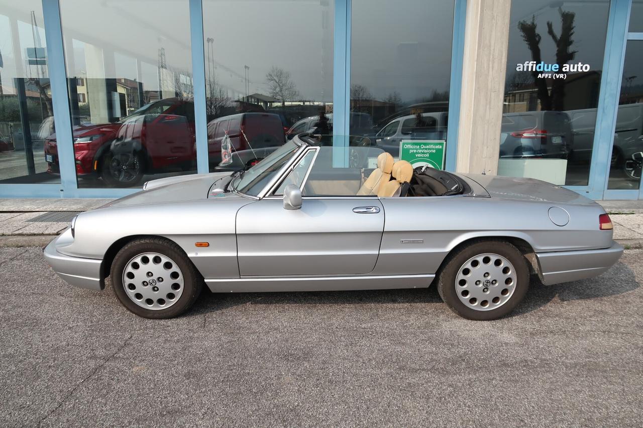 Alfa Romeo Spider 2.0i