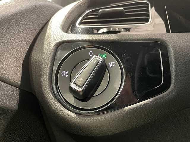 Volkswagen Golf 7ª serie 1.6TDI 115CV Sport R-Line - NEOPATENTATI